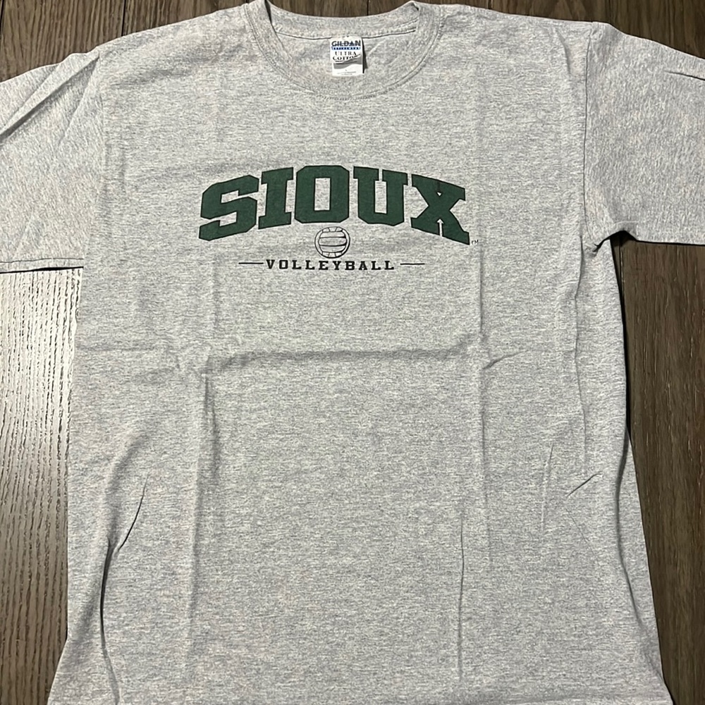 UND volleyball T-shirt